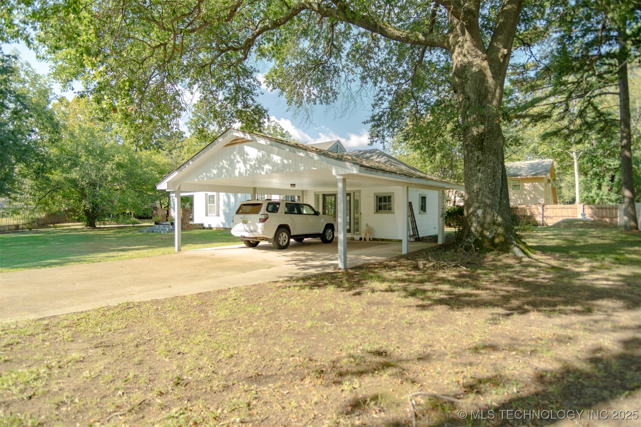 709 NE 2nd Antlers OK 74523