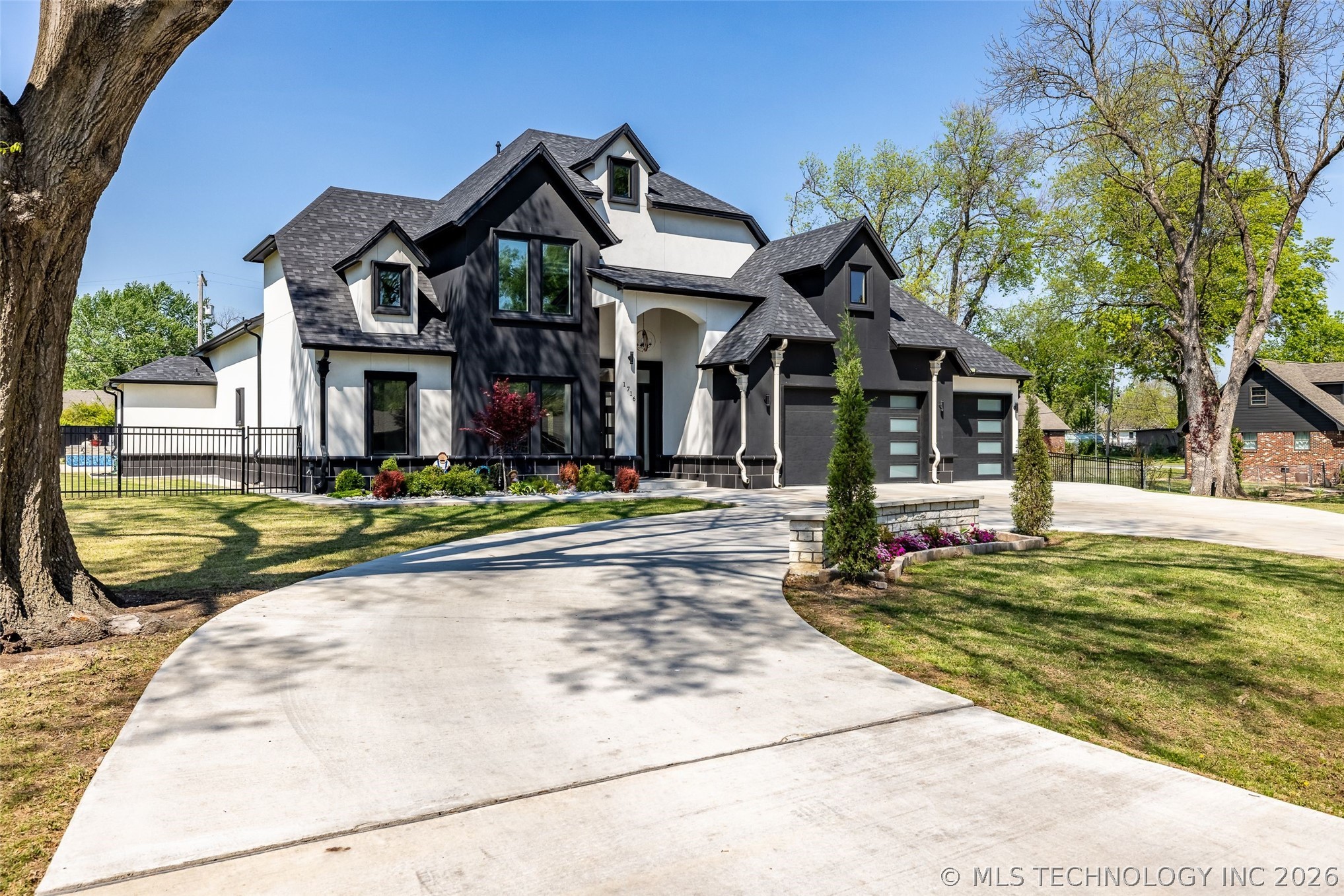 1716 S 94th Eastavenue Tulsa OK 74112