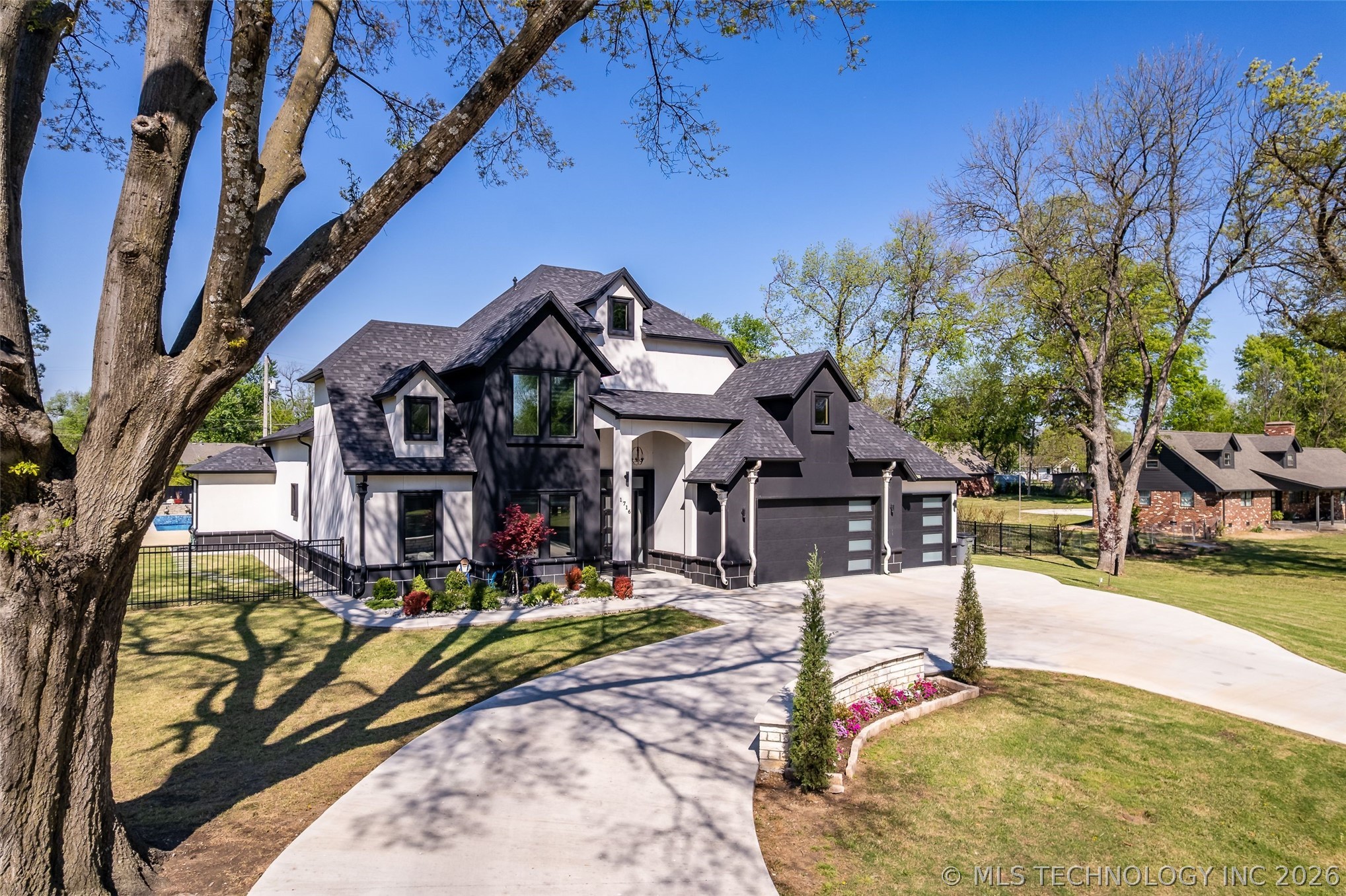 1716 S 94th Eastavenue Tulsa OK 74112