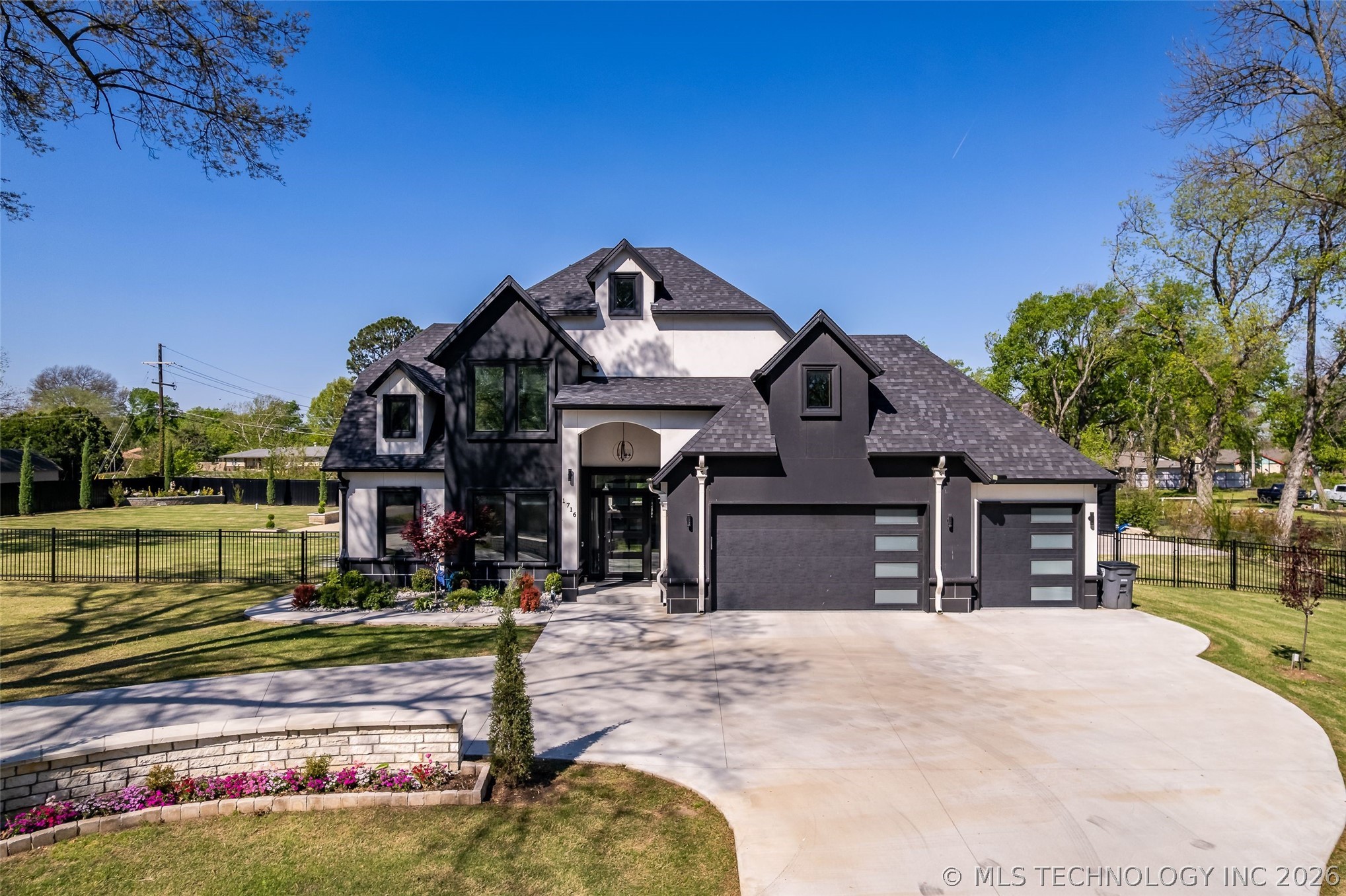1716 S 94th Eastavenue Tulsa OK 74112