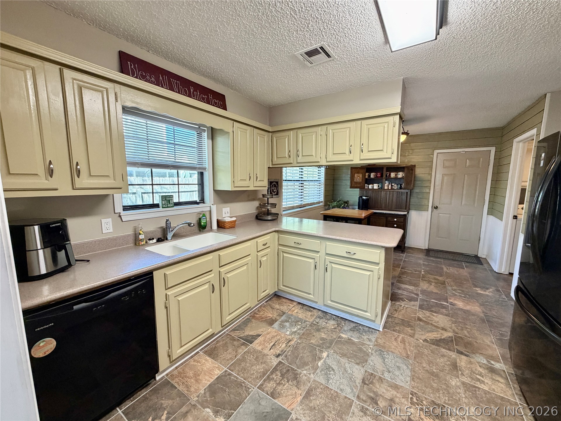 1807 SW 4th Street Wagoner OK 74467