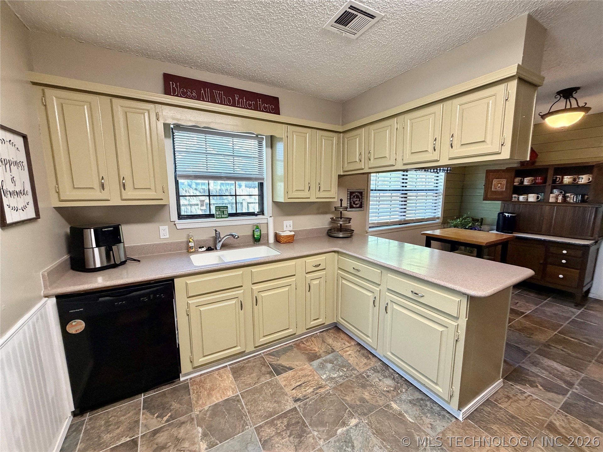 1807 SW 4th Street Wagoner OK 74467
