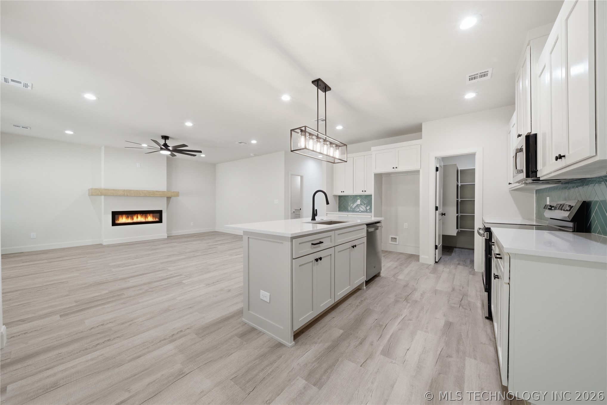 13835 E 27th Place E Tulsa OK 74134