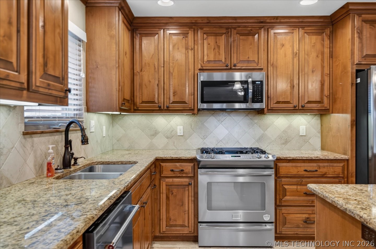 6422 Foxtail Park Drive Bartlesville OK 74006