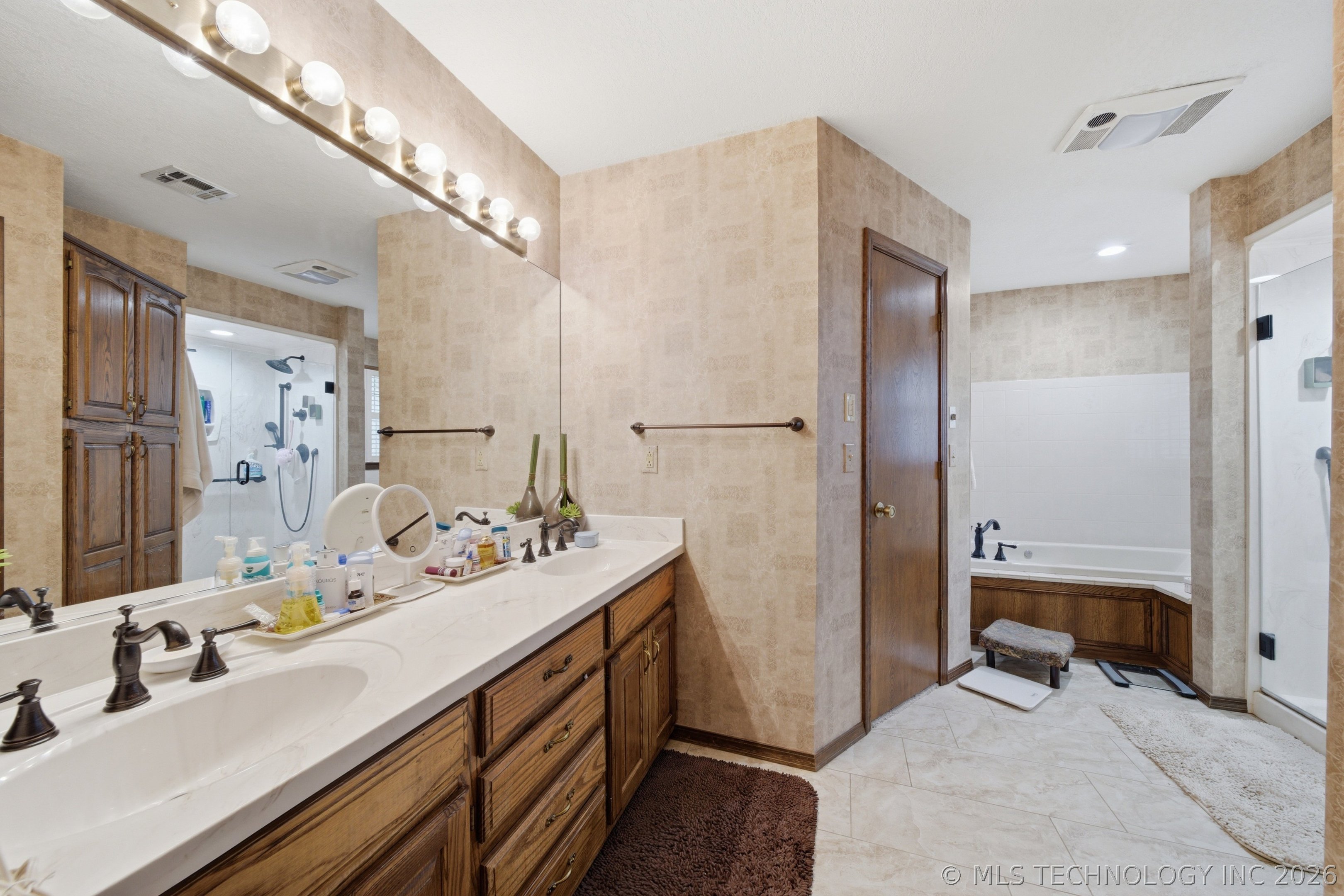 1803 Sleepy Hollow Road Okmulgee OK 74447