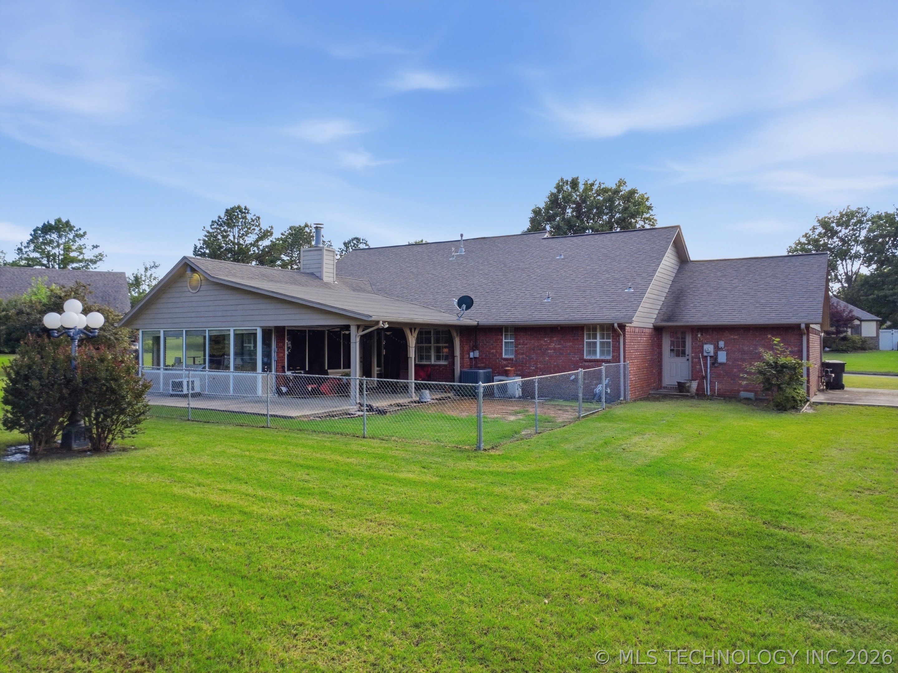 1803 Sleepy Hollow Road Okmulgee OK 74447