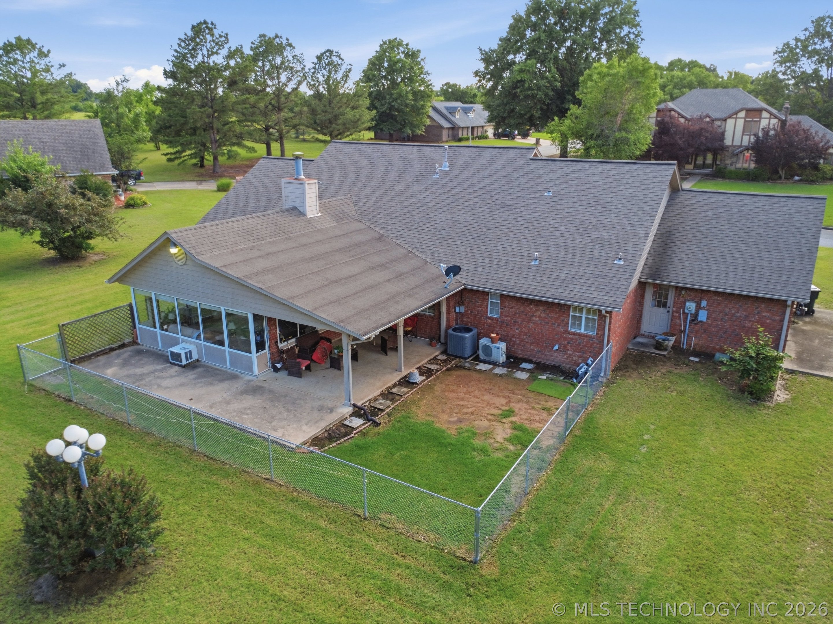 1803 Sleepy Hollow Road Okmulgee OK 74447