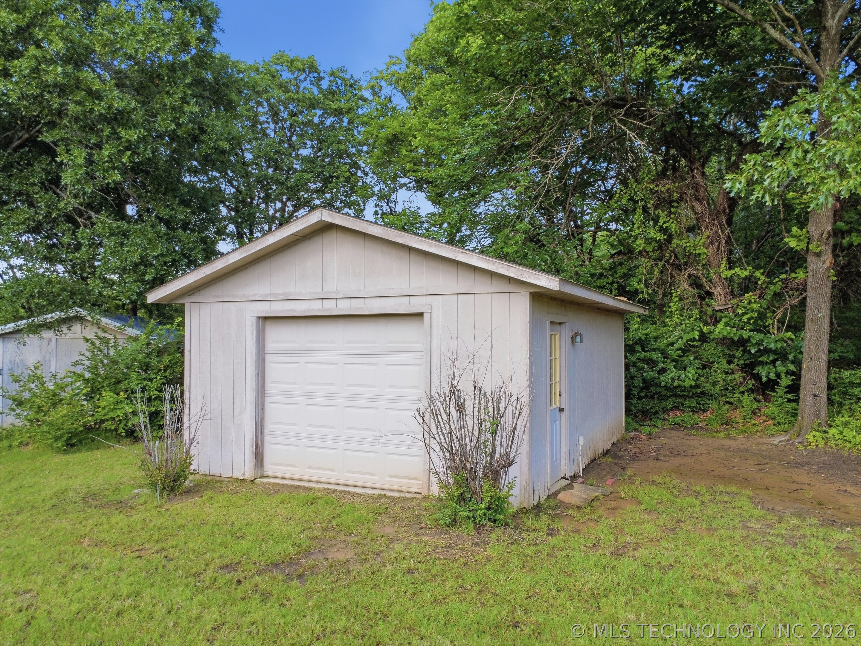 1803 Sleepy Hollow Road Okmulgee OK 74447
