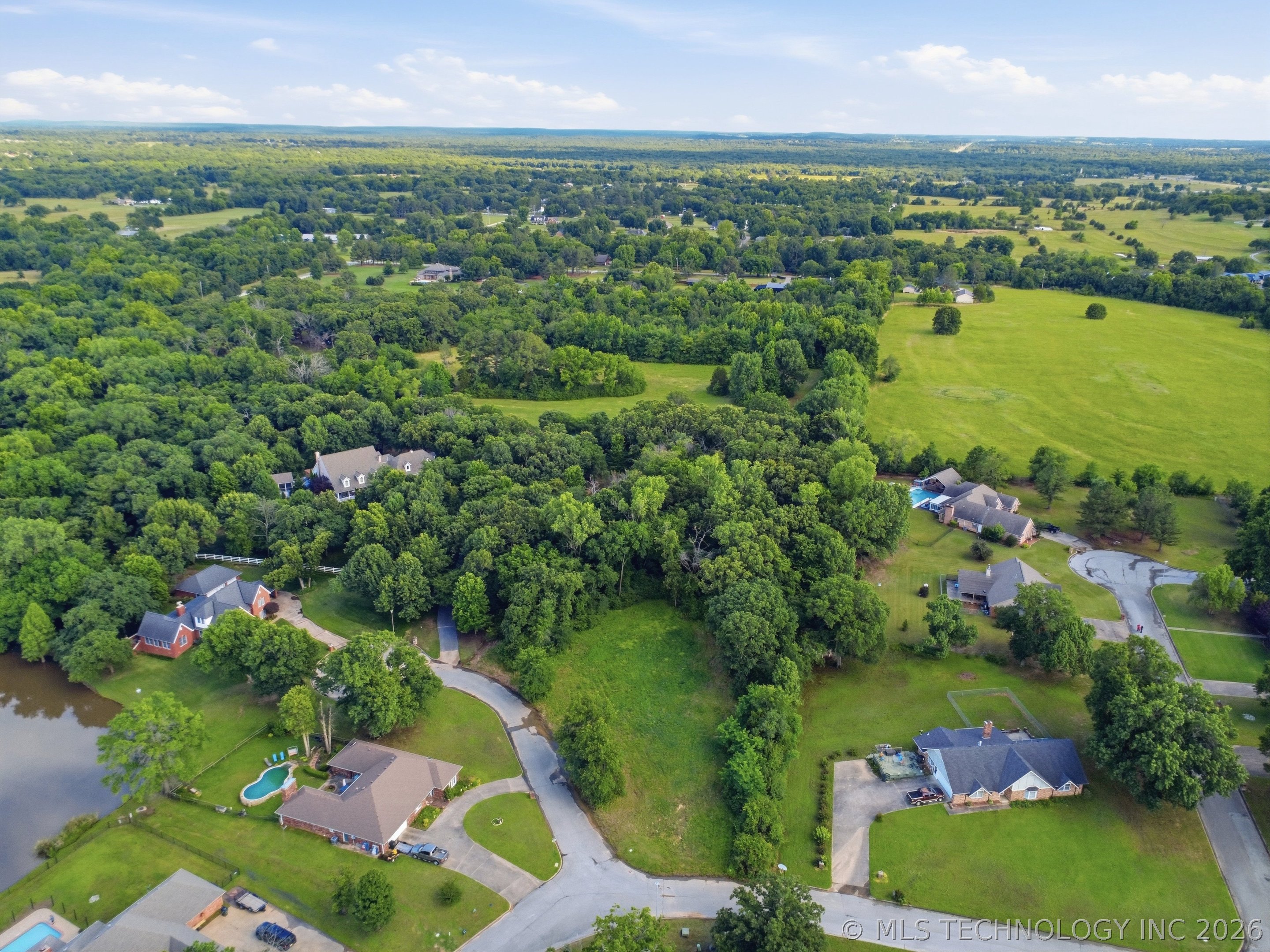 1803 Sleepy Hollow Road Okmulgee OK 74447