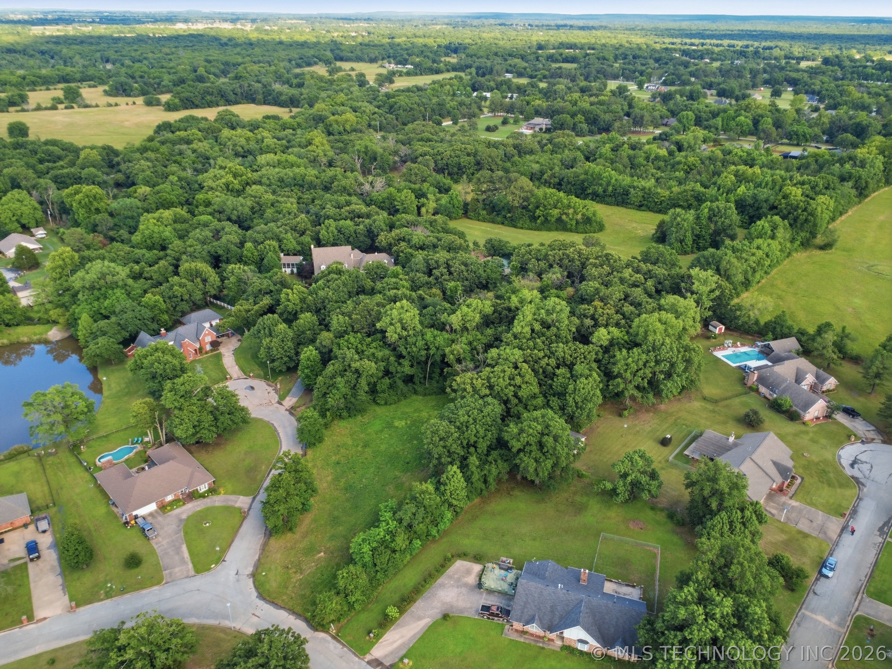 1803 Sleepy Hollow Road Okmulgee OK 74447