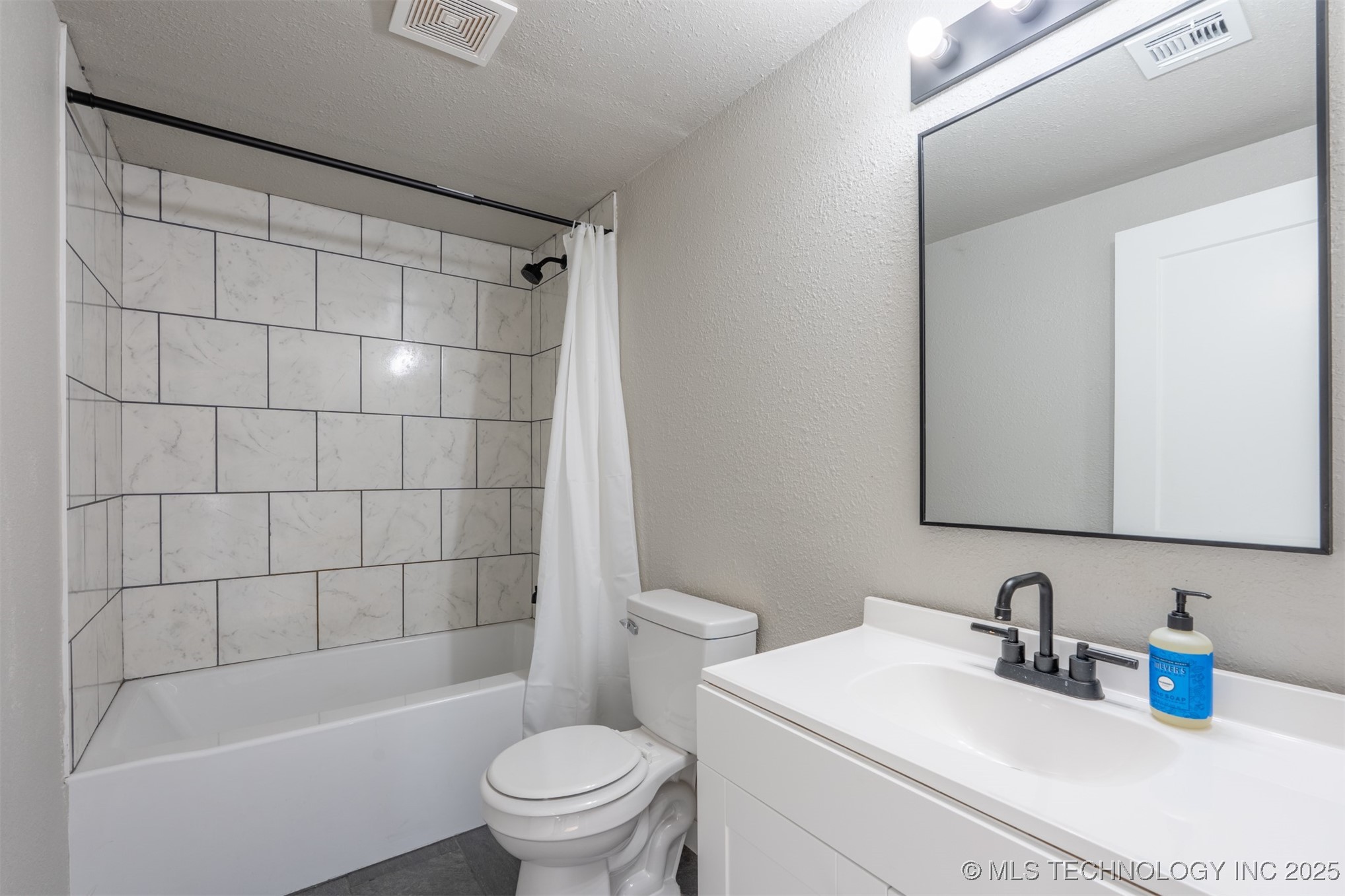 717 N Bristow Avenue Coweta OK 74429