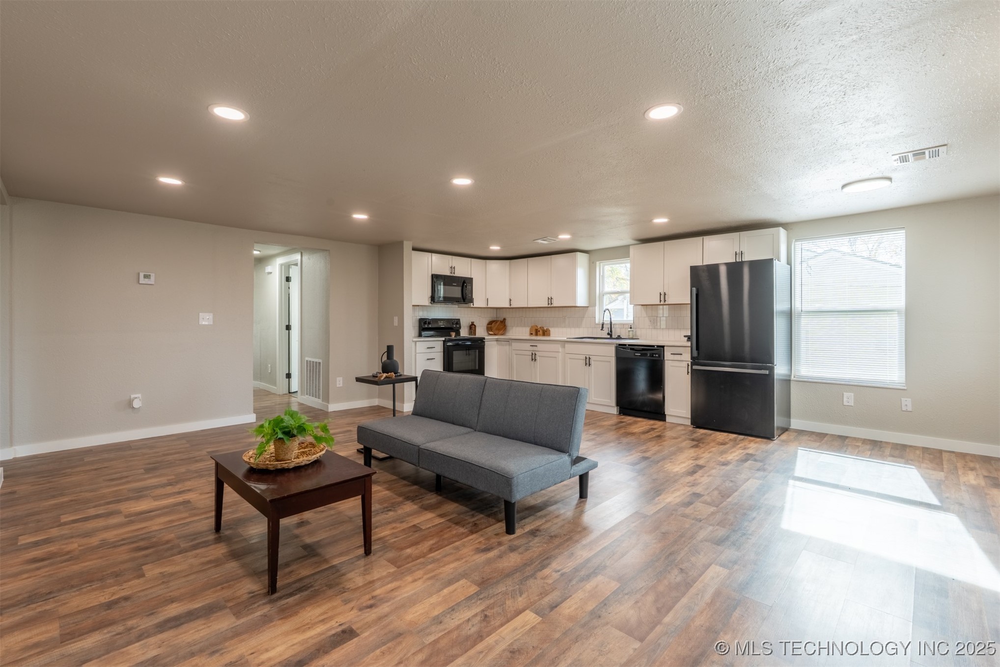 717 N Bristow Avenue Coweta OK 74429