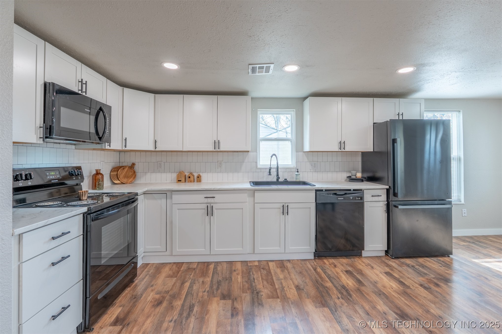 717 N Bristow Avenue Coweta OK 74429