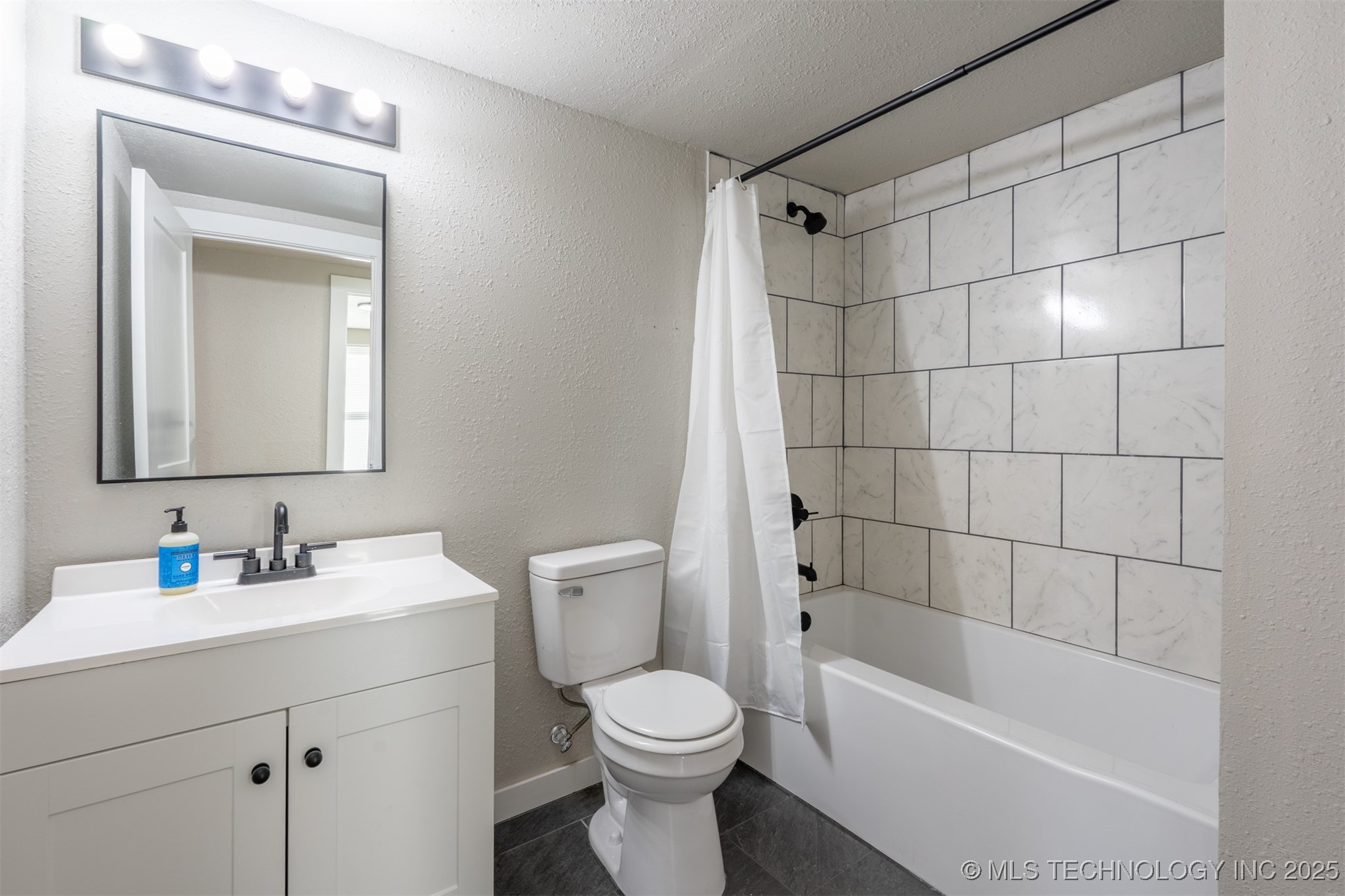 717 N Bristow Avenue Coweta OK 74429