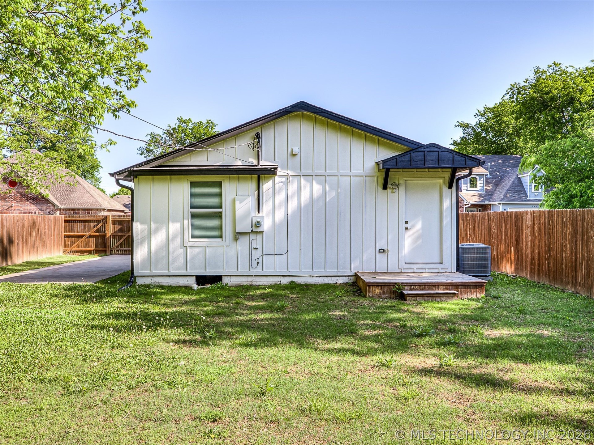 776 E Seminole Place Tulsa OK 74106