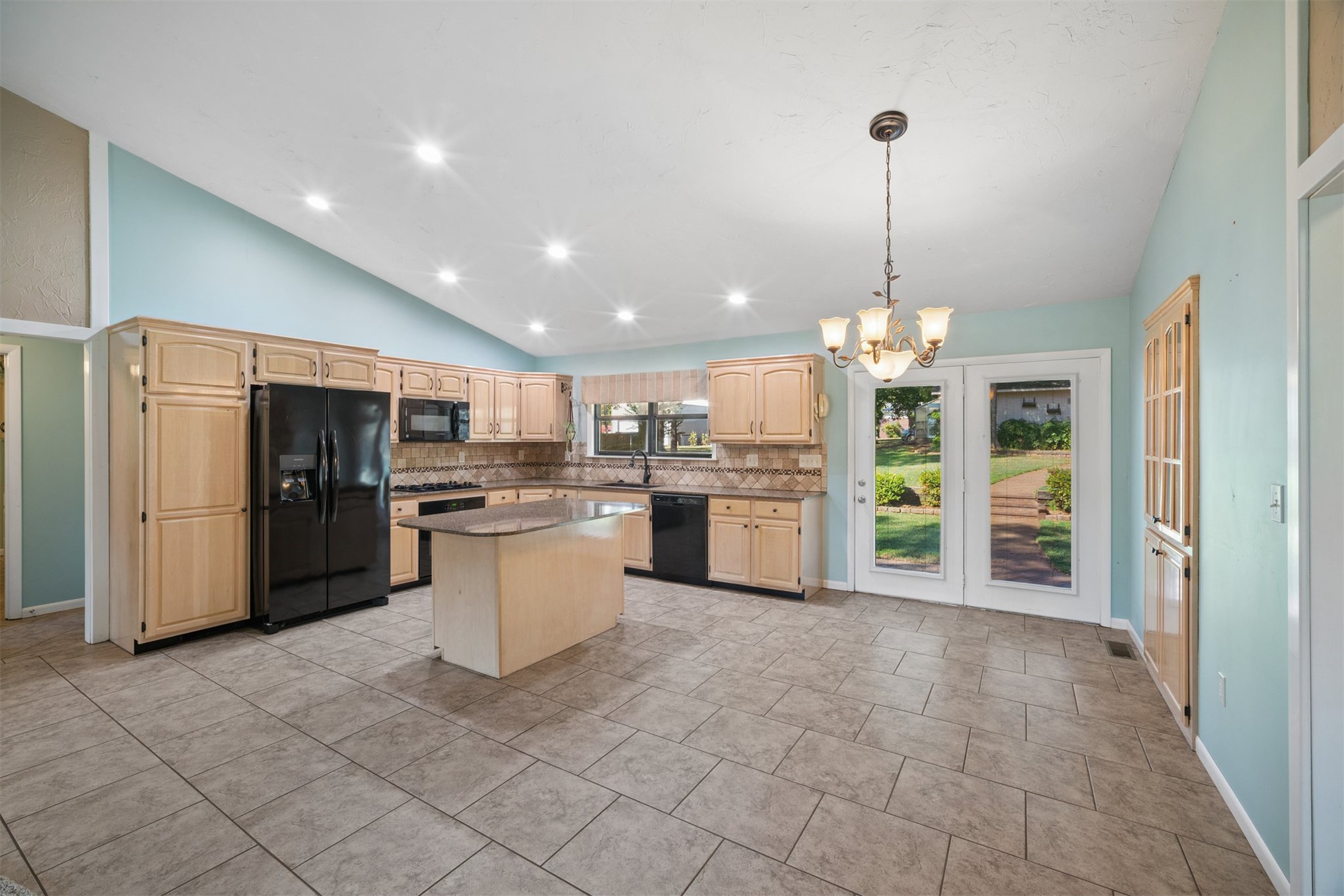 1303 N Iroquois Chouteau OK 74337
