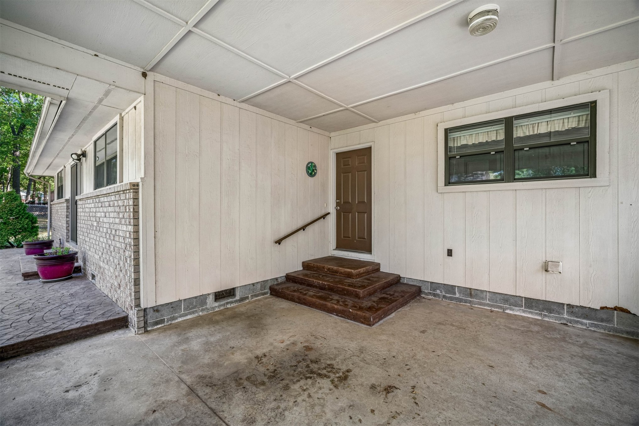 1303 N Iroquois Chouteau OK 74337