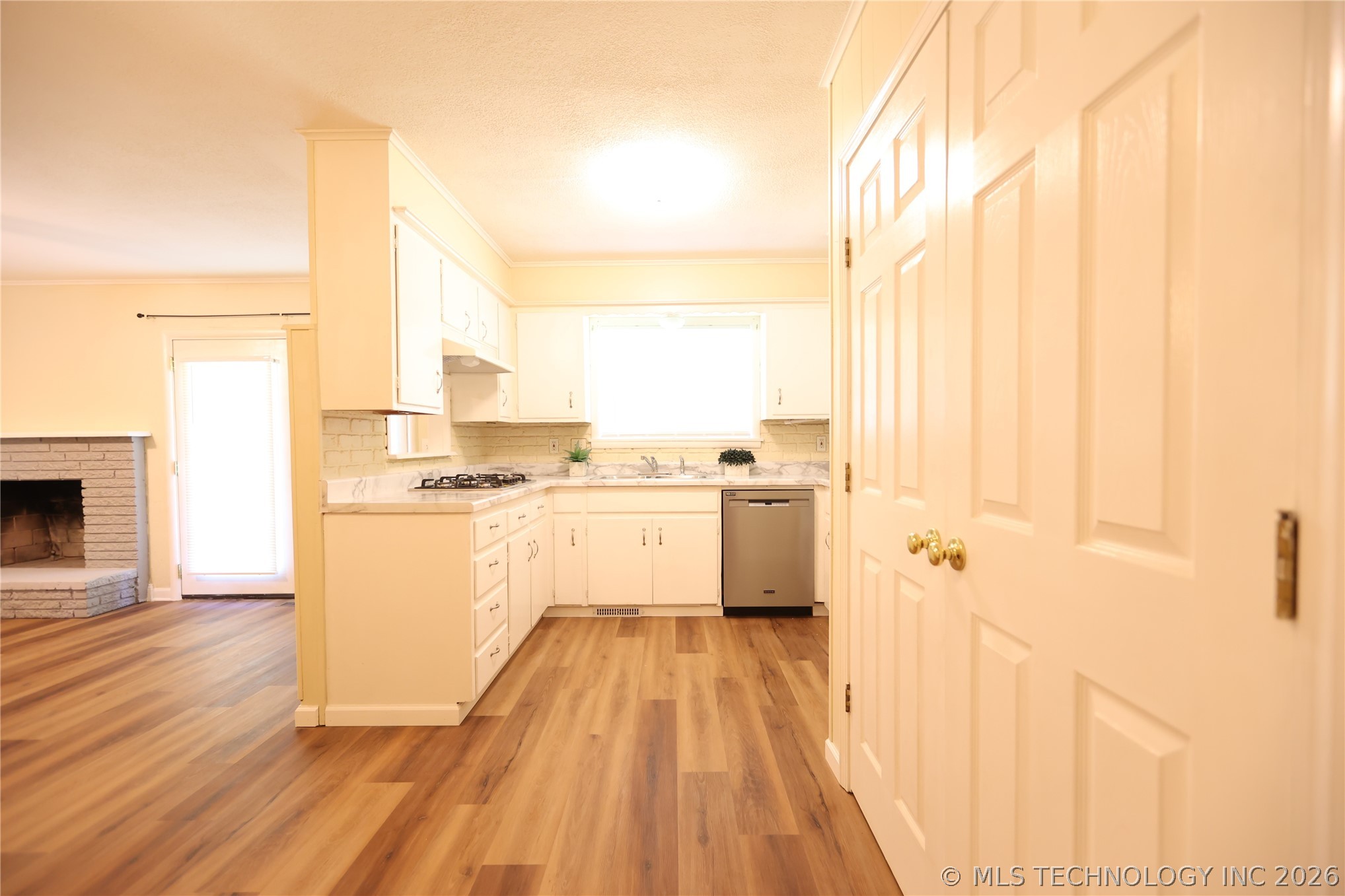 1594 S 68th Eastavenue Tulsa OK 74112