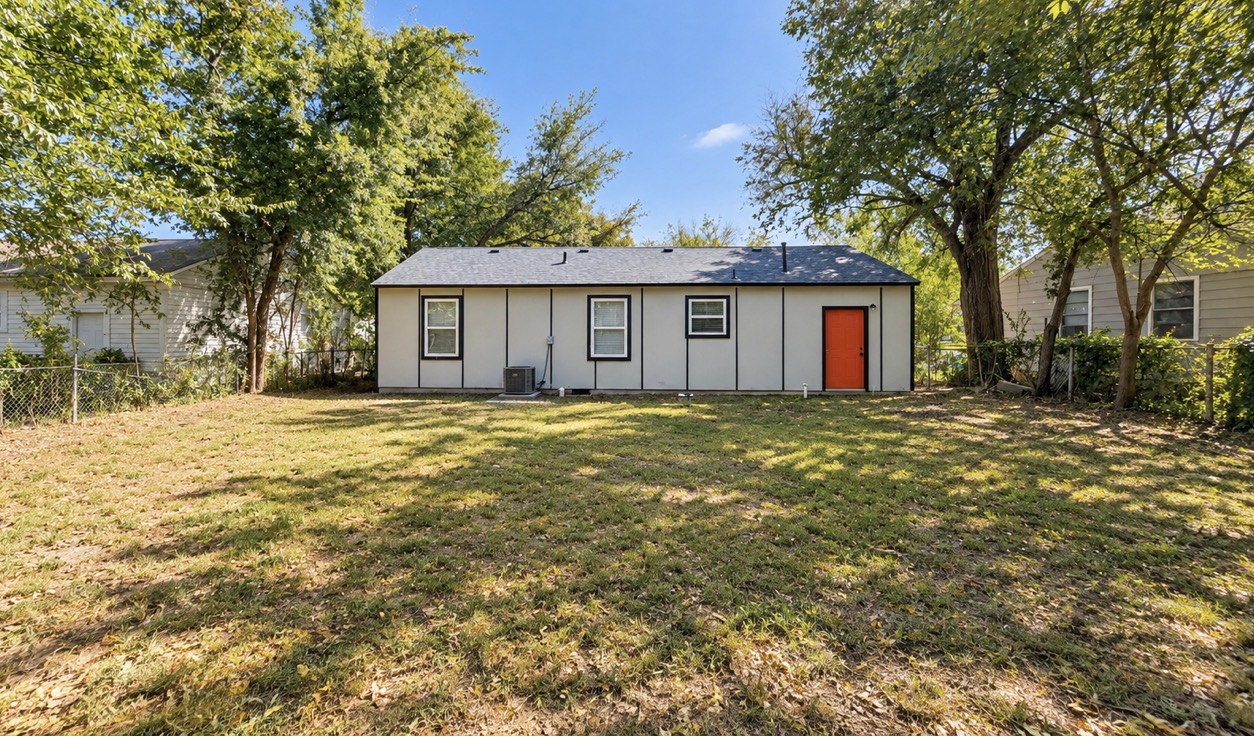 333 W 47th Place Tulsa OK 74126