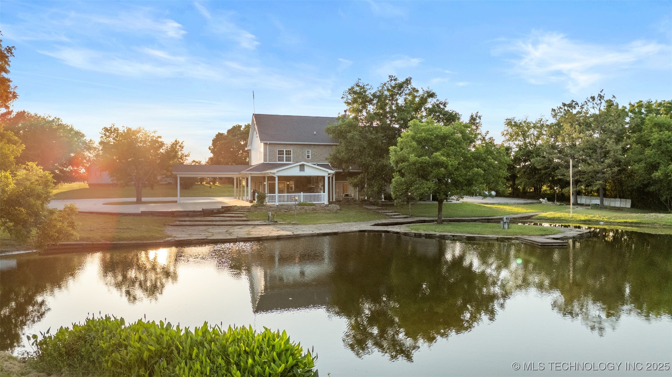721 S Forrest Stratford OK 74872