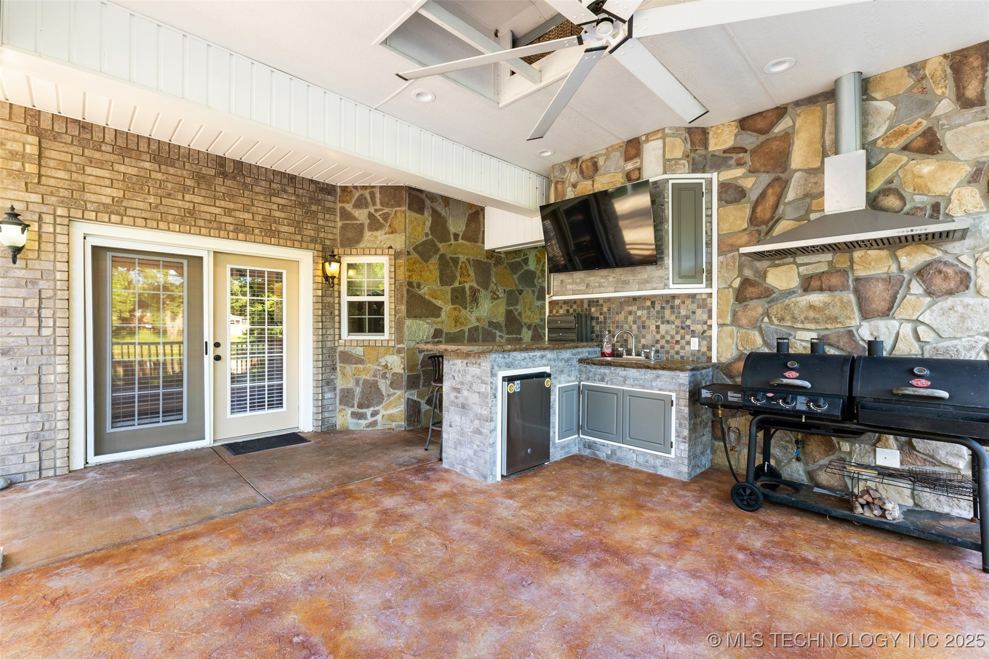 721 S Forrest Stratford OK 74872