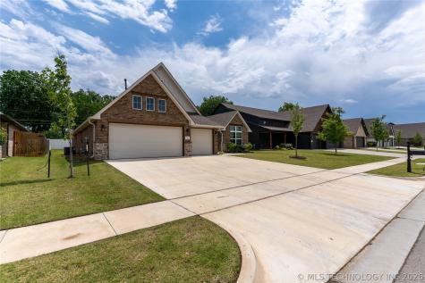 1501 N 72nd Street Broken Arrow OK 74014