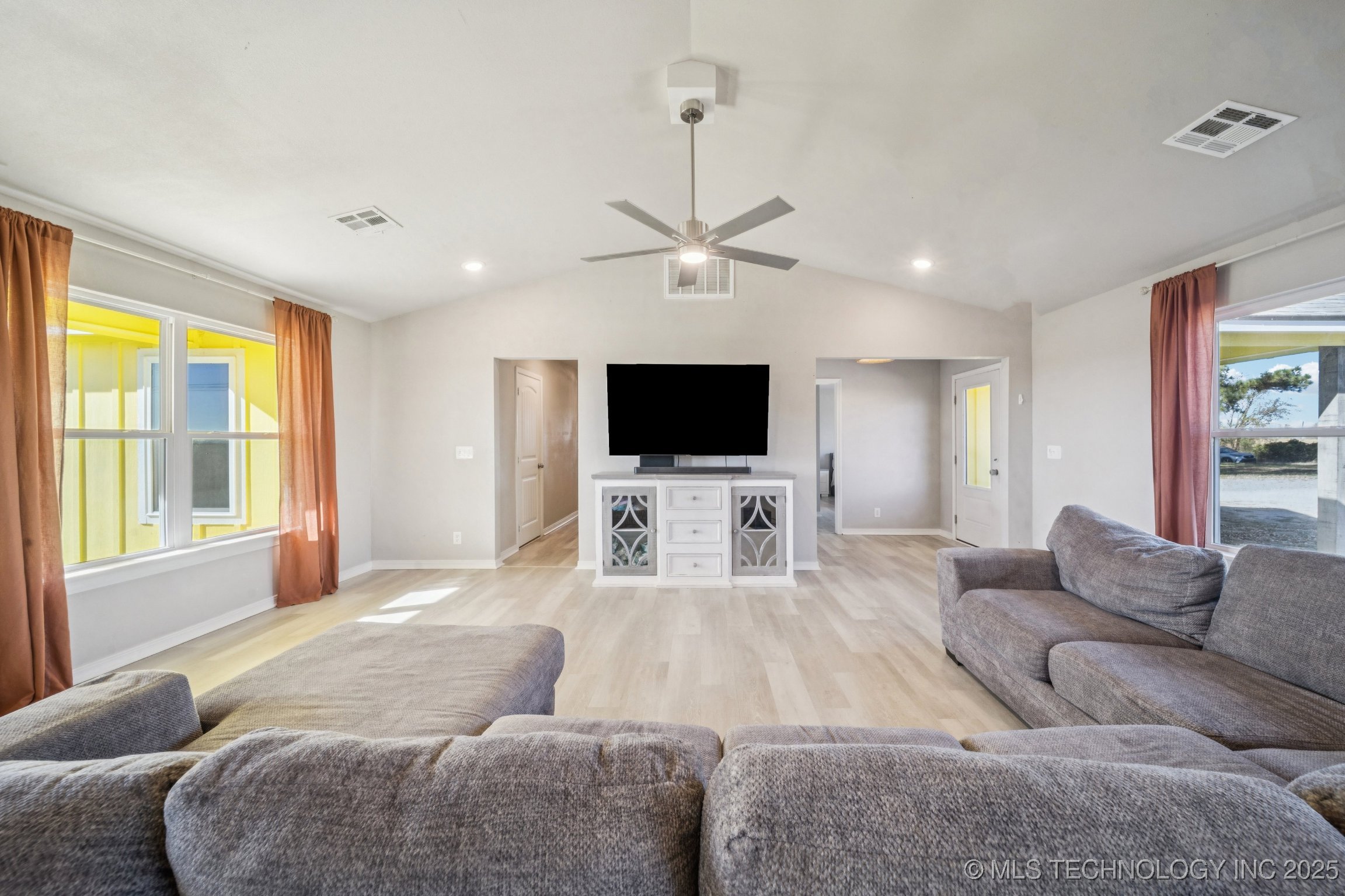 2152 E 430 Road Adair OK 74330