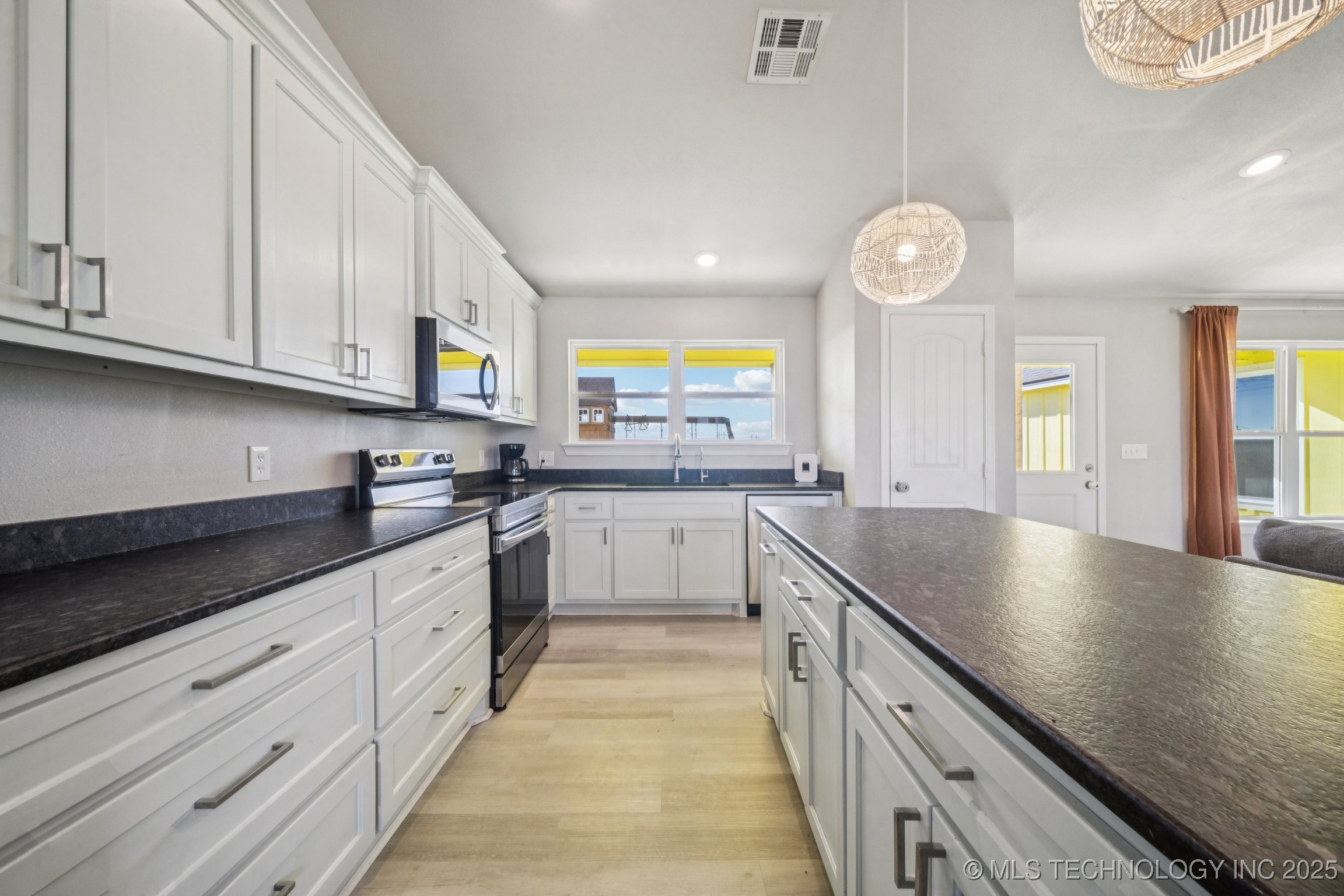 2152 E 430 Road Adair OK 74330