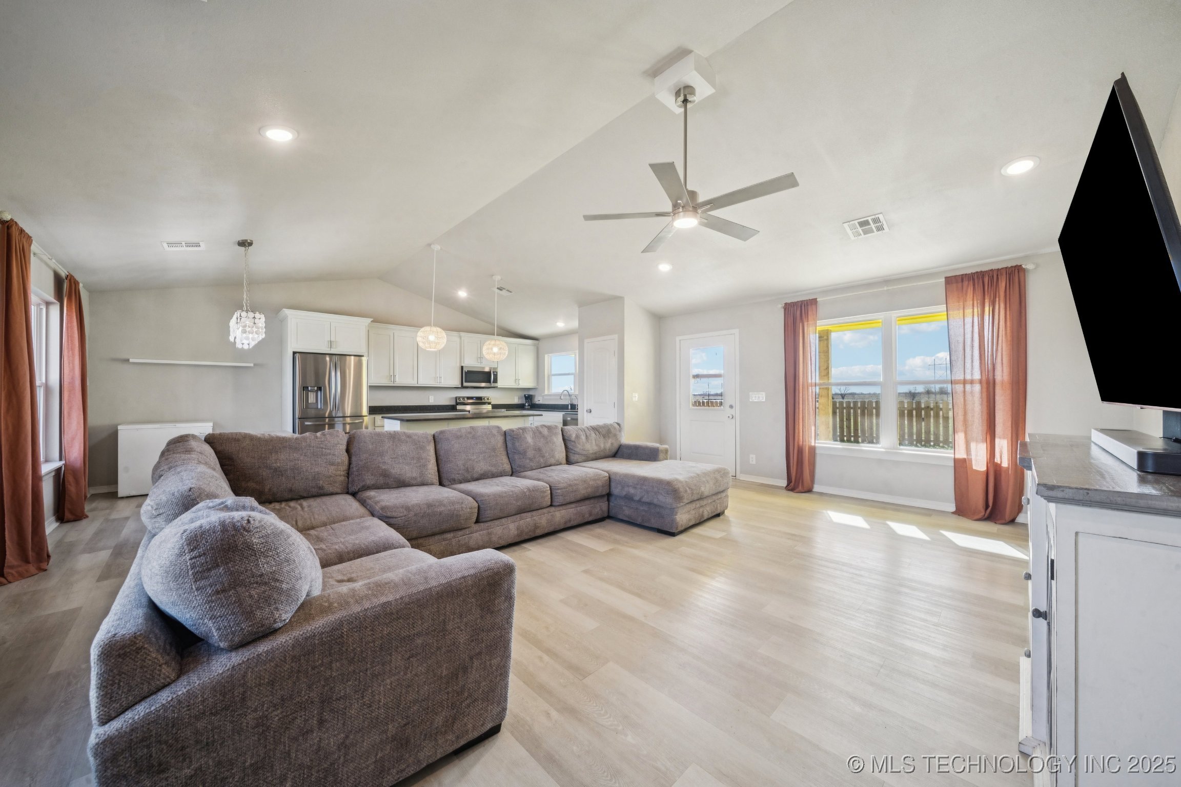 2152 E 430 Road Adair OK 74330