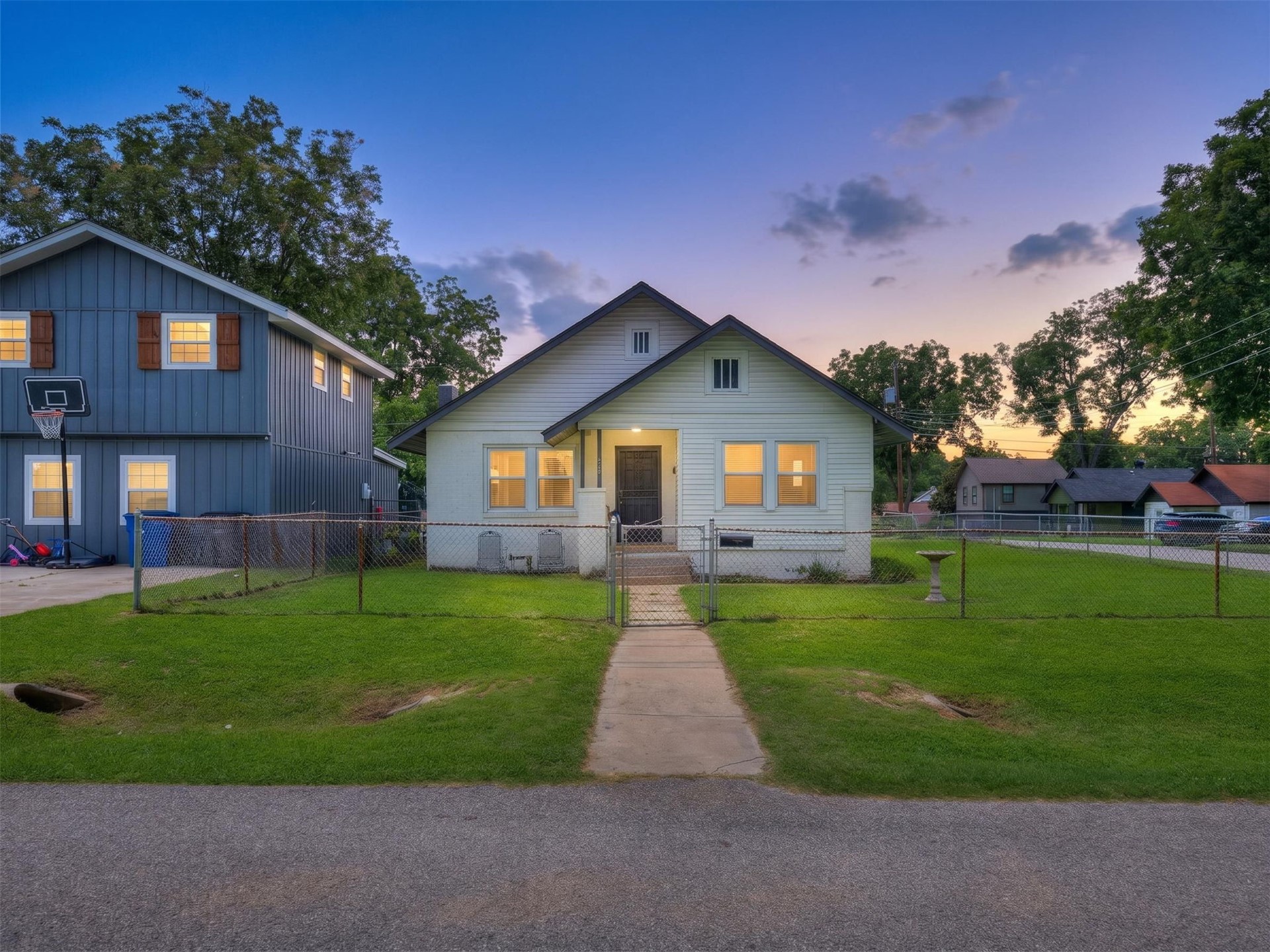 520 N 27th Westavenue Tulsa OK 74127