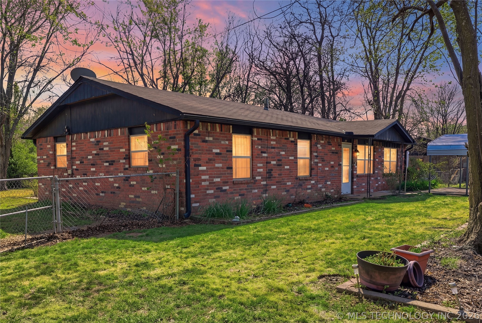403 SW 2nd Street Wagoner OK 74467