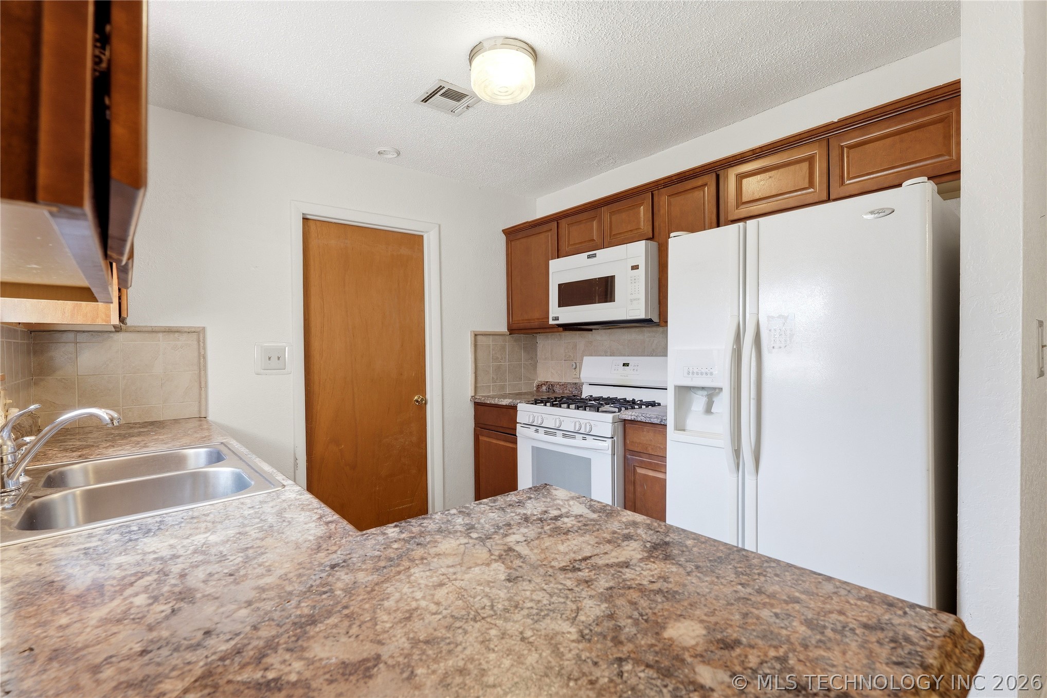 403 SW 2nd Street Wagoner OK 74467