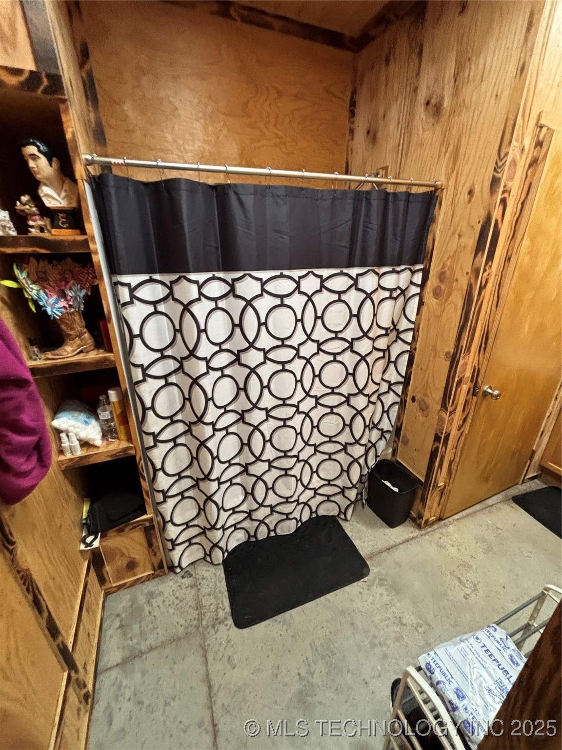 533 SW 2nd Street Adair OK 74330