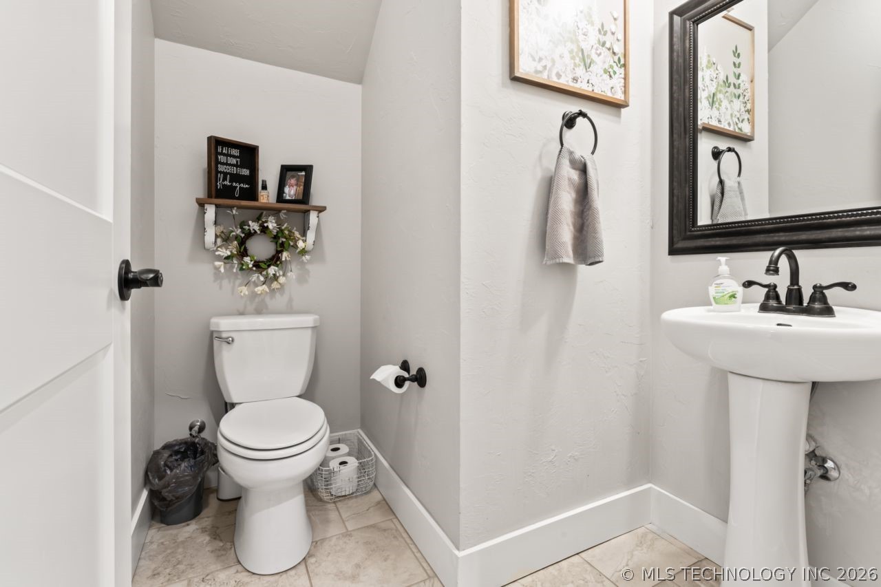 8705 S Quanah Avenue W Tulsa OK 74132