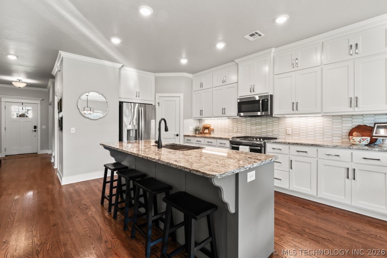 8705 S Quanah Avenue W Tulsa OK 74132