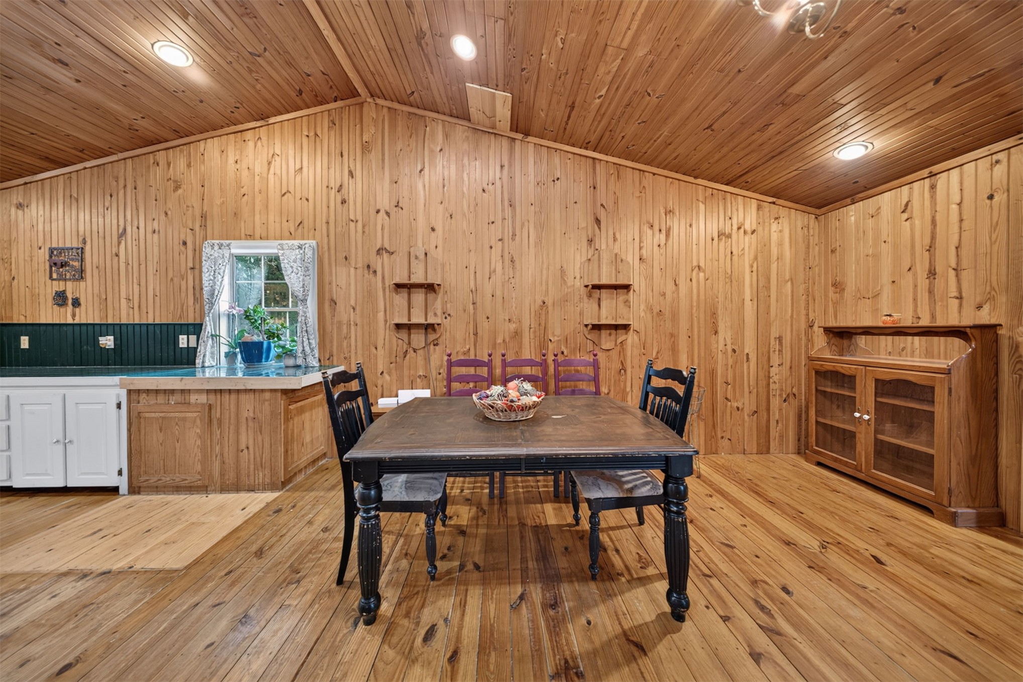 11725 S 437 Road Locust Grove OK 74352