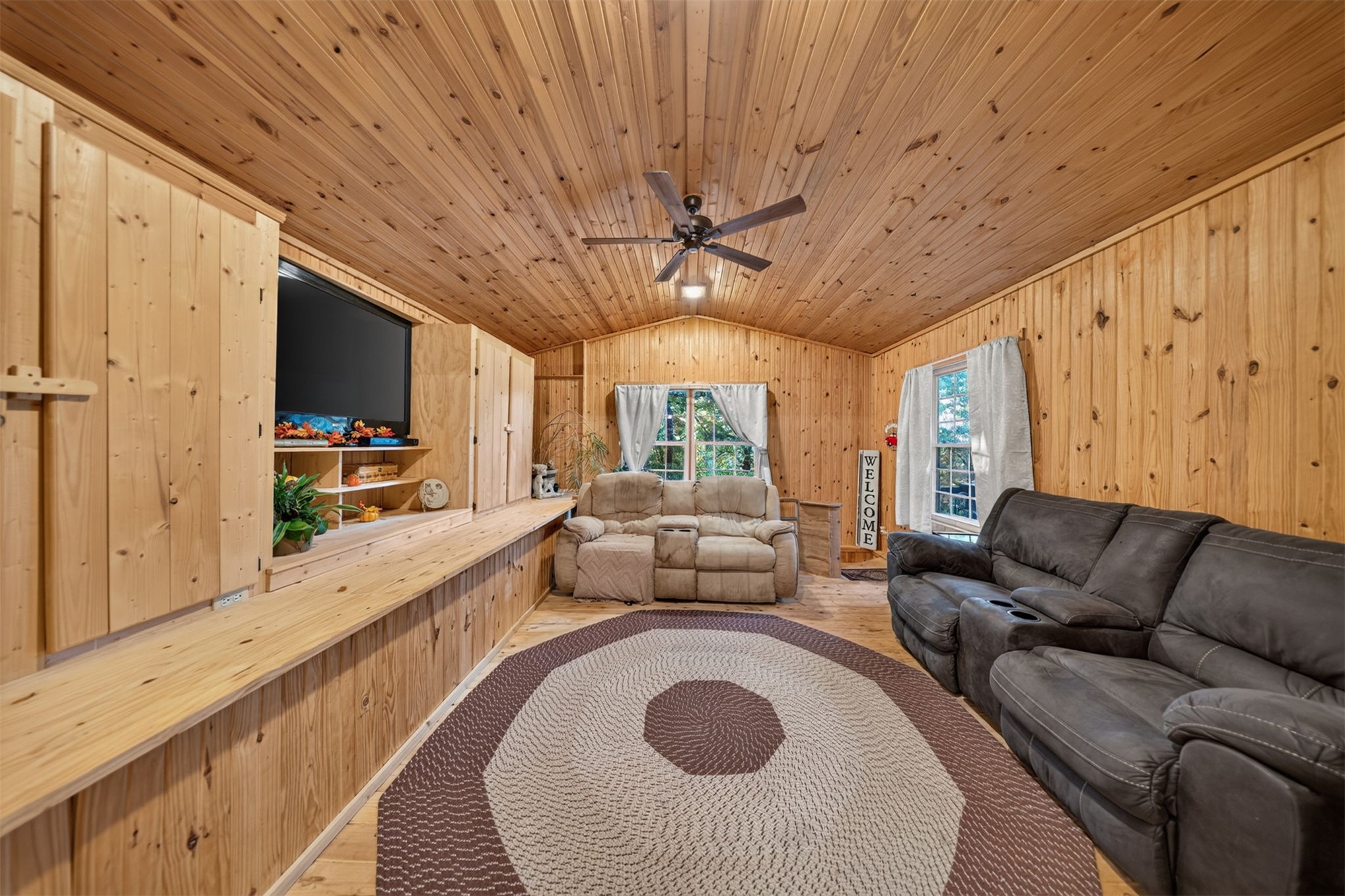 11725 S 437 Road Locust Grove OK 74352