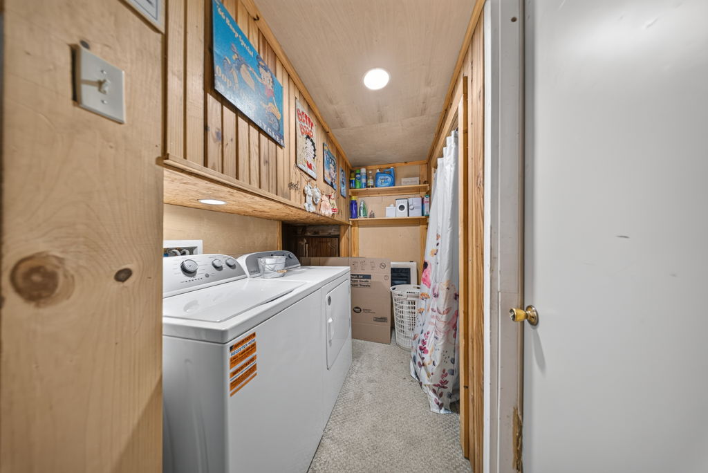 11725 S 437 Road Locust Grove OK 74352