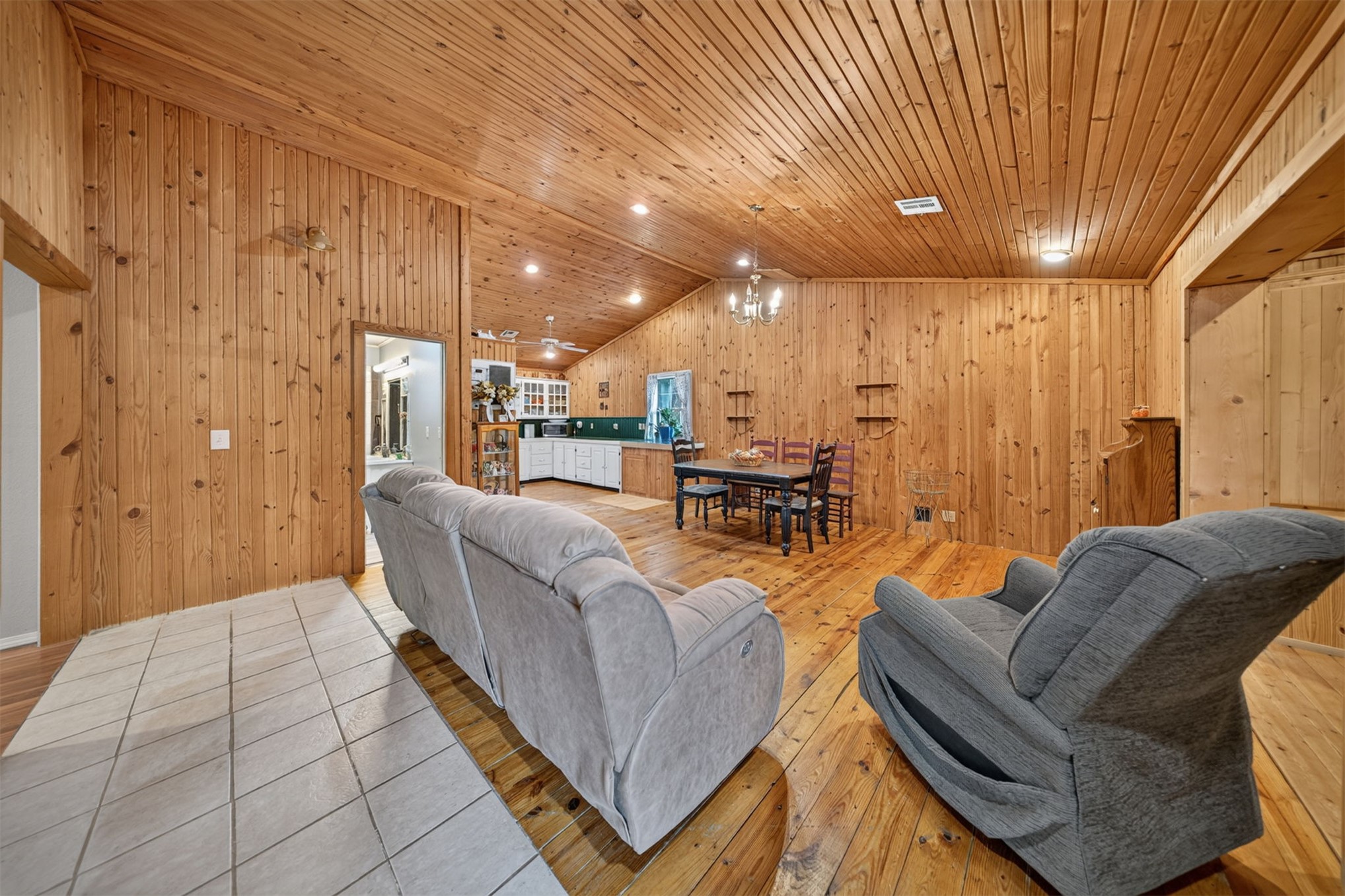 11725 S 437 Road Locust Grove OK 74352