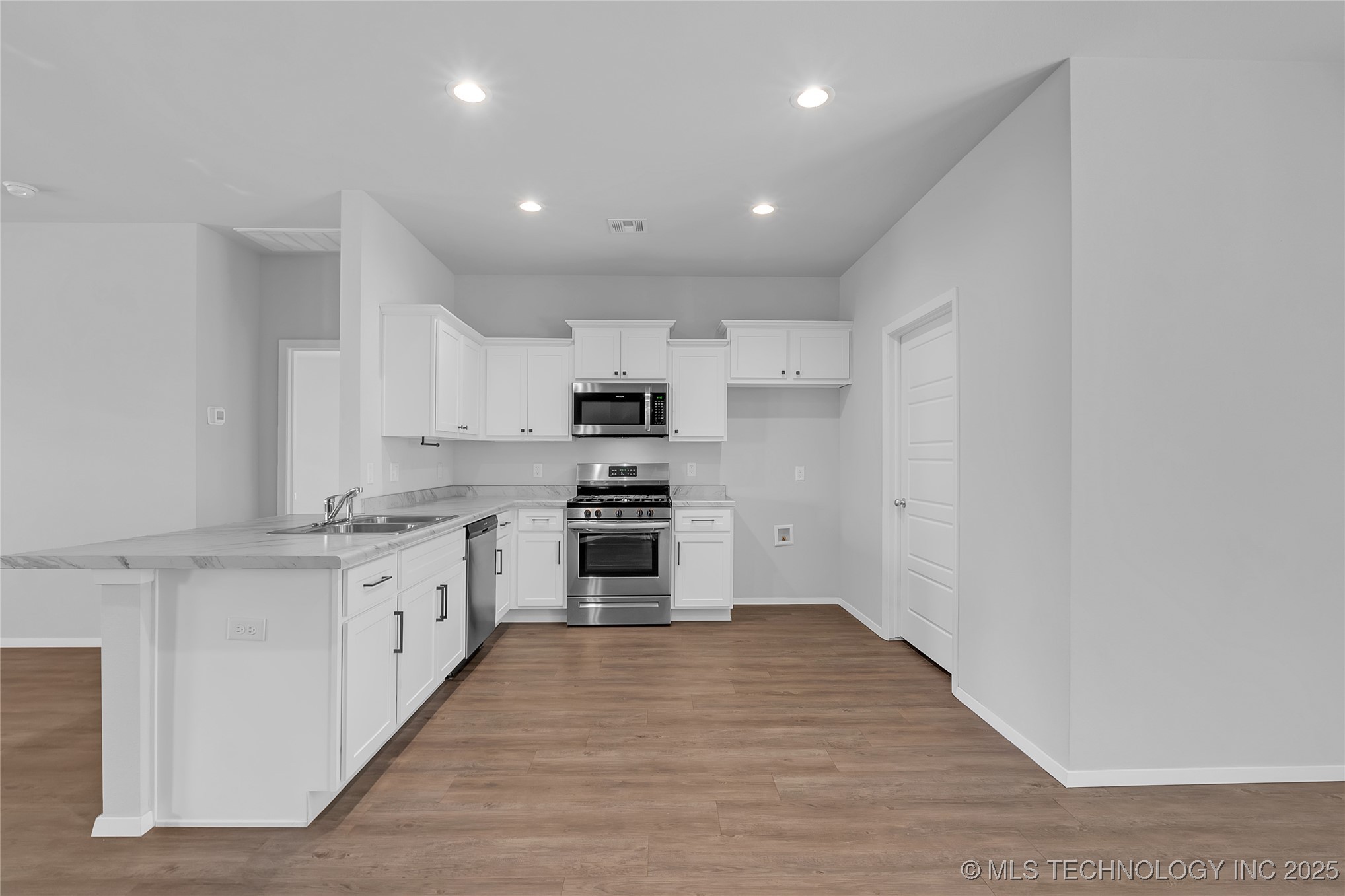 7413 E 158th Street S Bixby OK 74008