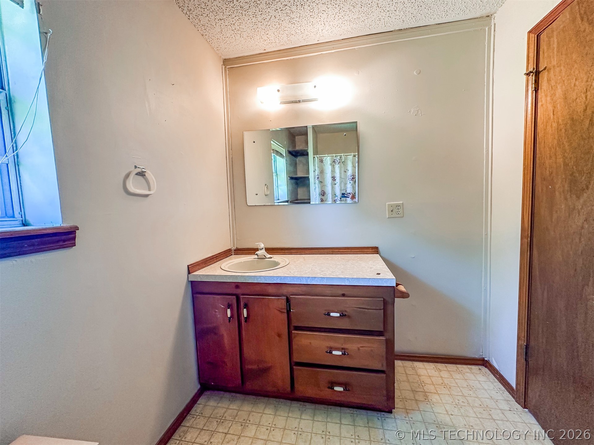 109948 S 4155 Road Checotah OK 74426