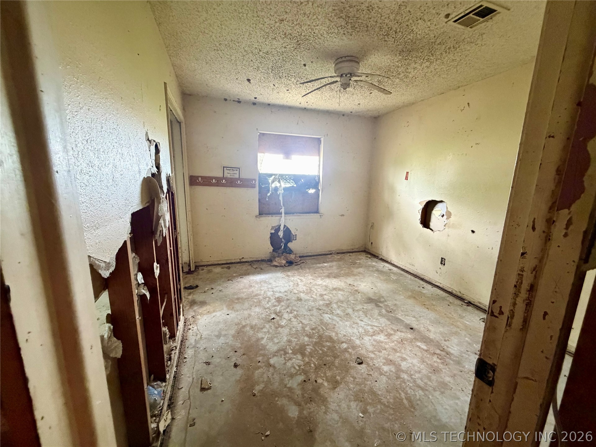 1214 Vinson Allen OK 74825