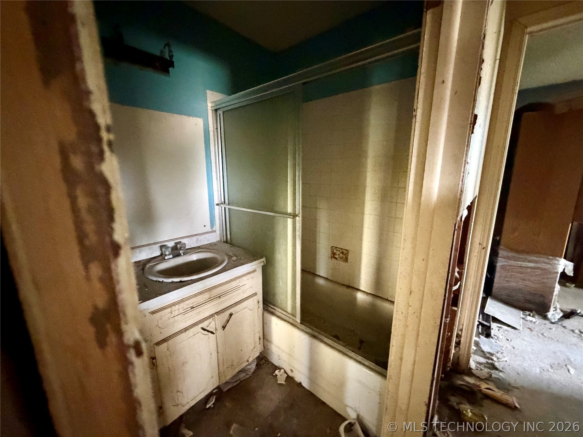 1214 Vinson Allen OK 74825
