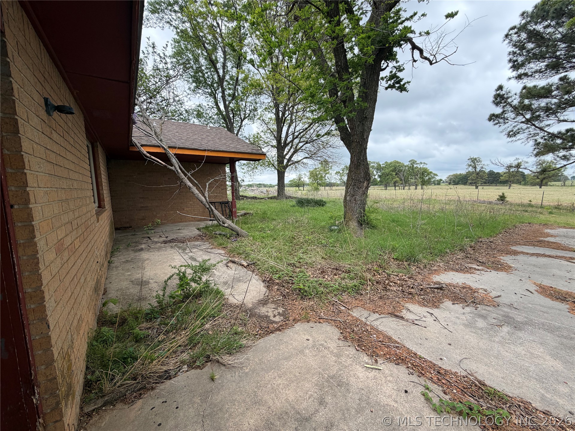 1214 Vinson Allen OK 74825