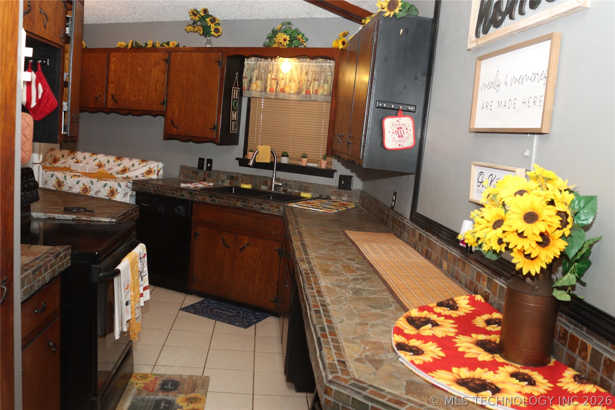903 County Street 2910 Street Tuttle OK 73089