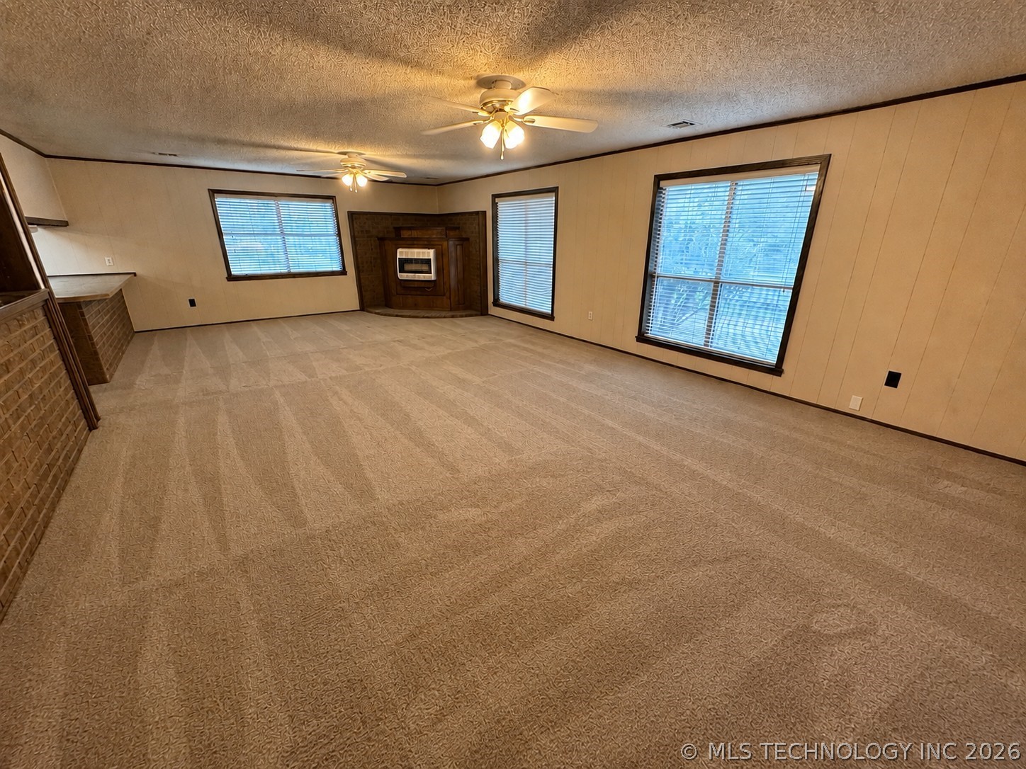 156 S Ramsey Caney OK 74533