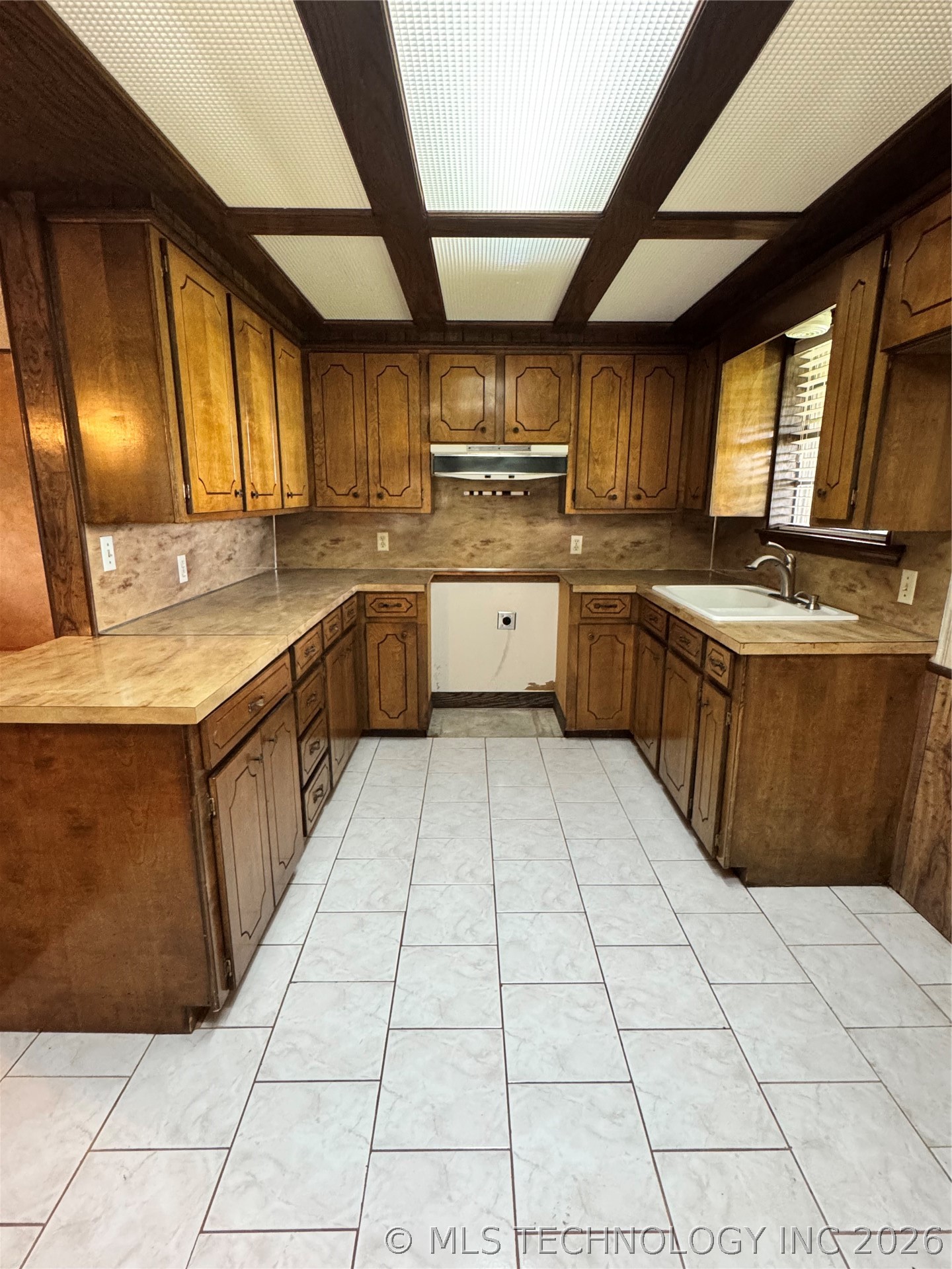 156 S Ramsey Caney OK 74533