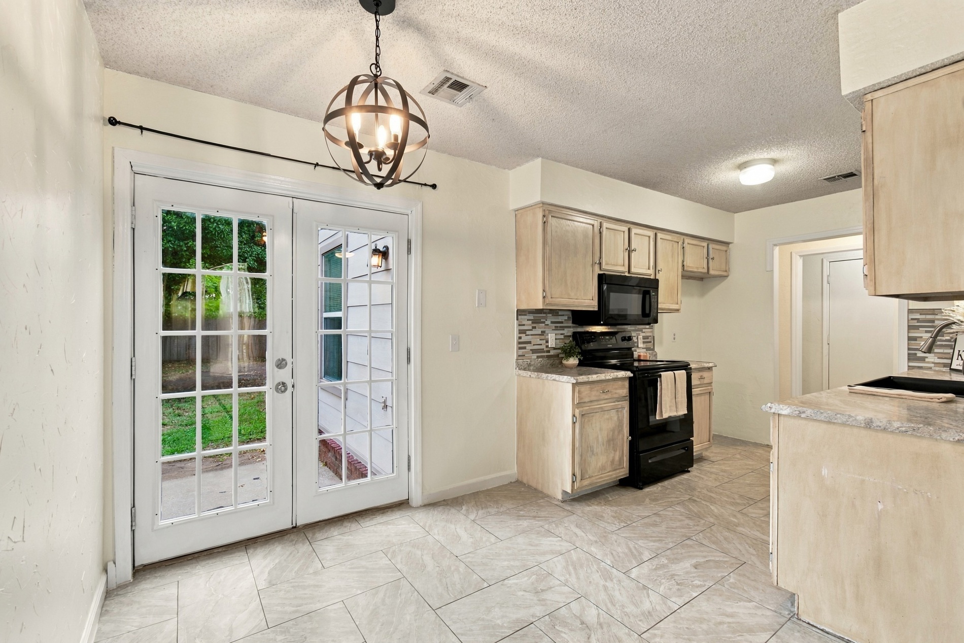 8104 N 122nd Avenue E Owasso OK 74055
