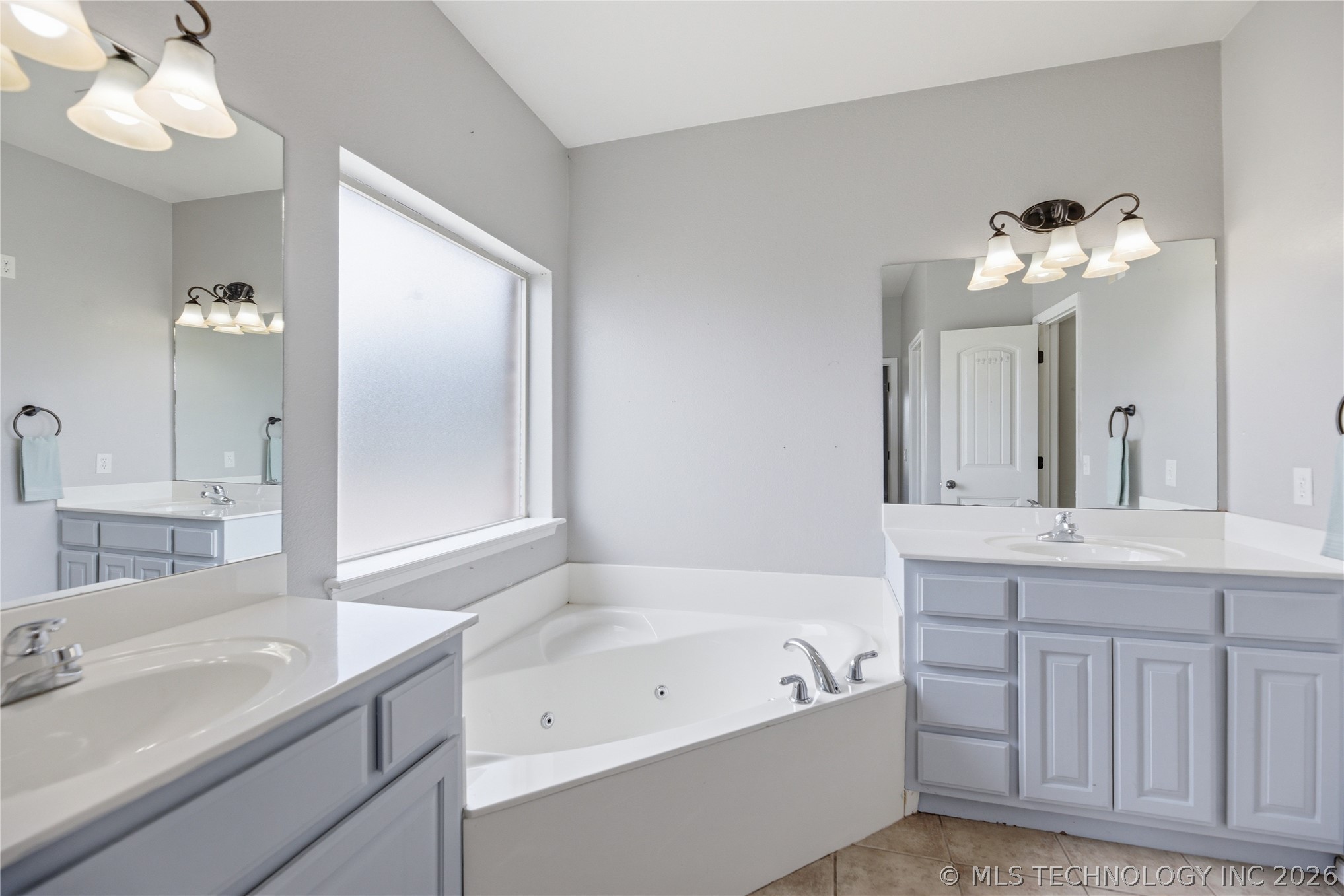 3335 S 204th East Avenue Broken Arrow OK 74014