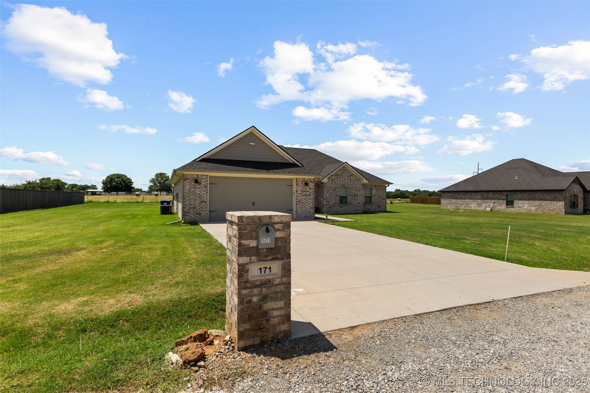 171 Bull Run Calera OK 74730